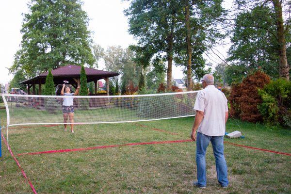 pole do gry w badmintona